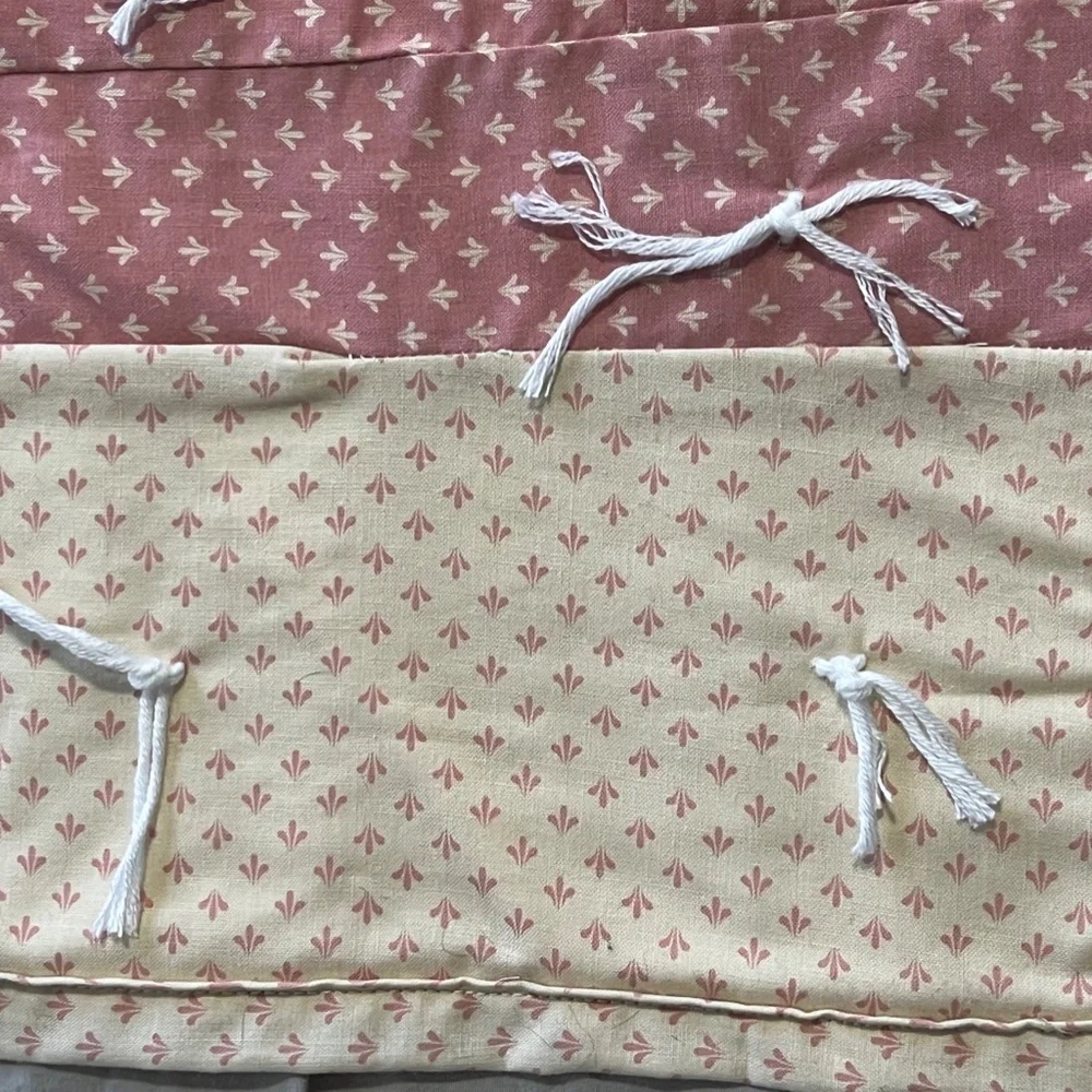 NWOT Pink Stars Hand Tied Quilt